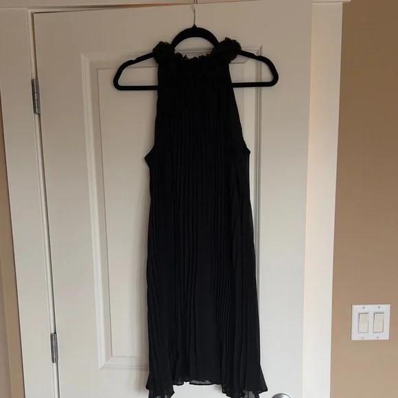 Nicole Miller Vintage Black Pleated High-Neck Sleeveless Dress - Picture 2 of 6
